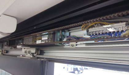 
																											急ユニットの撤去開始です。																		