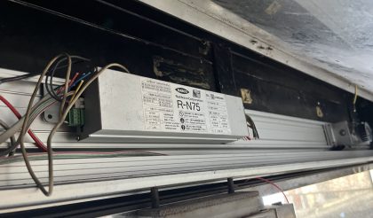 
																											順番に部品を外していきます。																		