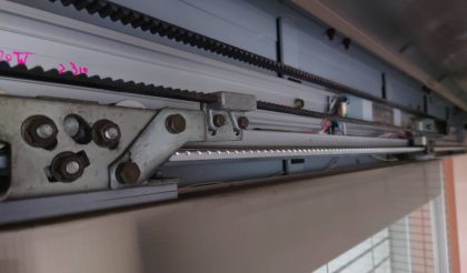 
																											交換工事開始です。																		