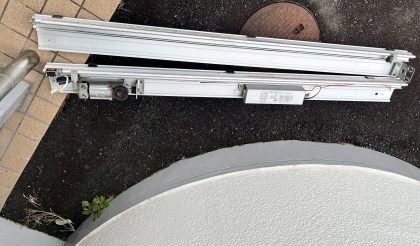 
																											外したユニットです。																		