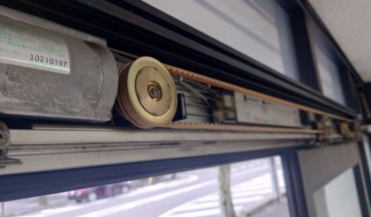 
																											旧ユニットです結構な異音がしてました。																		